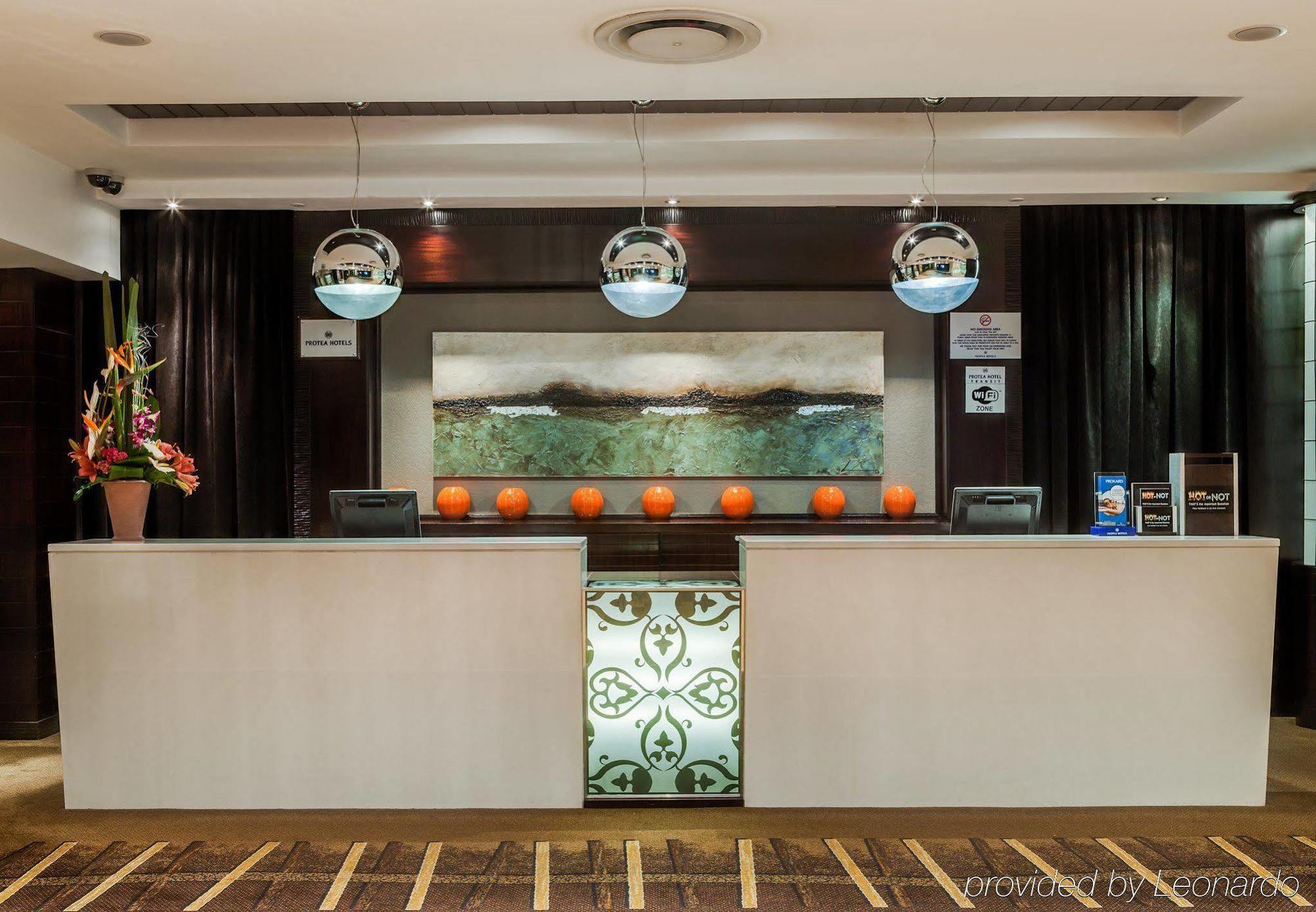 Protea Hotel By Marriott Transit O.R. Tambo Airport Kempton Park Zewnętrze zdjęcie